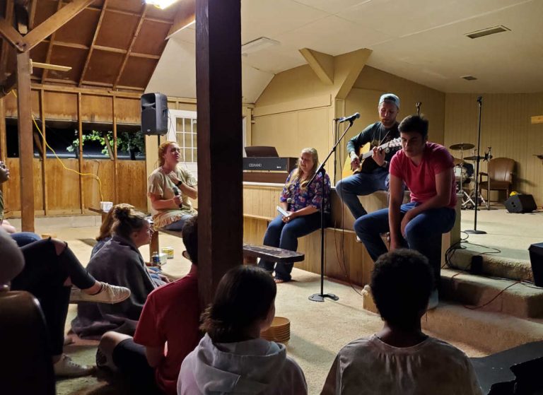 Youth service in the tabernacle